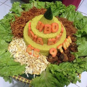 Detail Gambar Tumpeng Ulang Tahun Sederhana Nomer 37