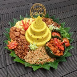 Detail Gambar Tumpeng Ulang Tahun Sederhana Nomer 57