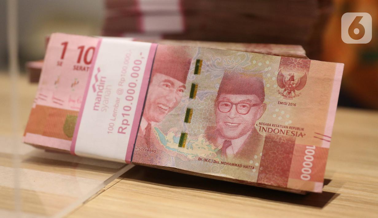 Detail Gambar Tumpukan Uang Rupiah Nomer 28