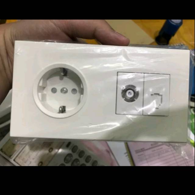 Detail Gambar Tv Gambar Telepon Nomer 21