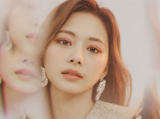 Detail Gambar Tzuyu Twice Nomer 35