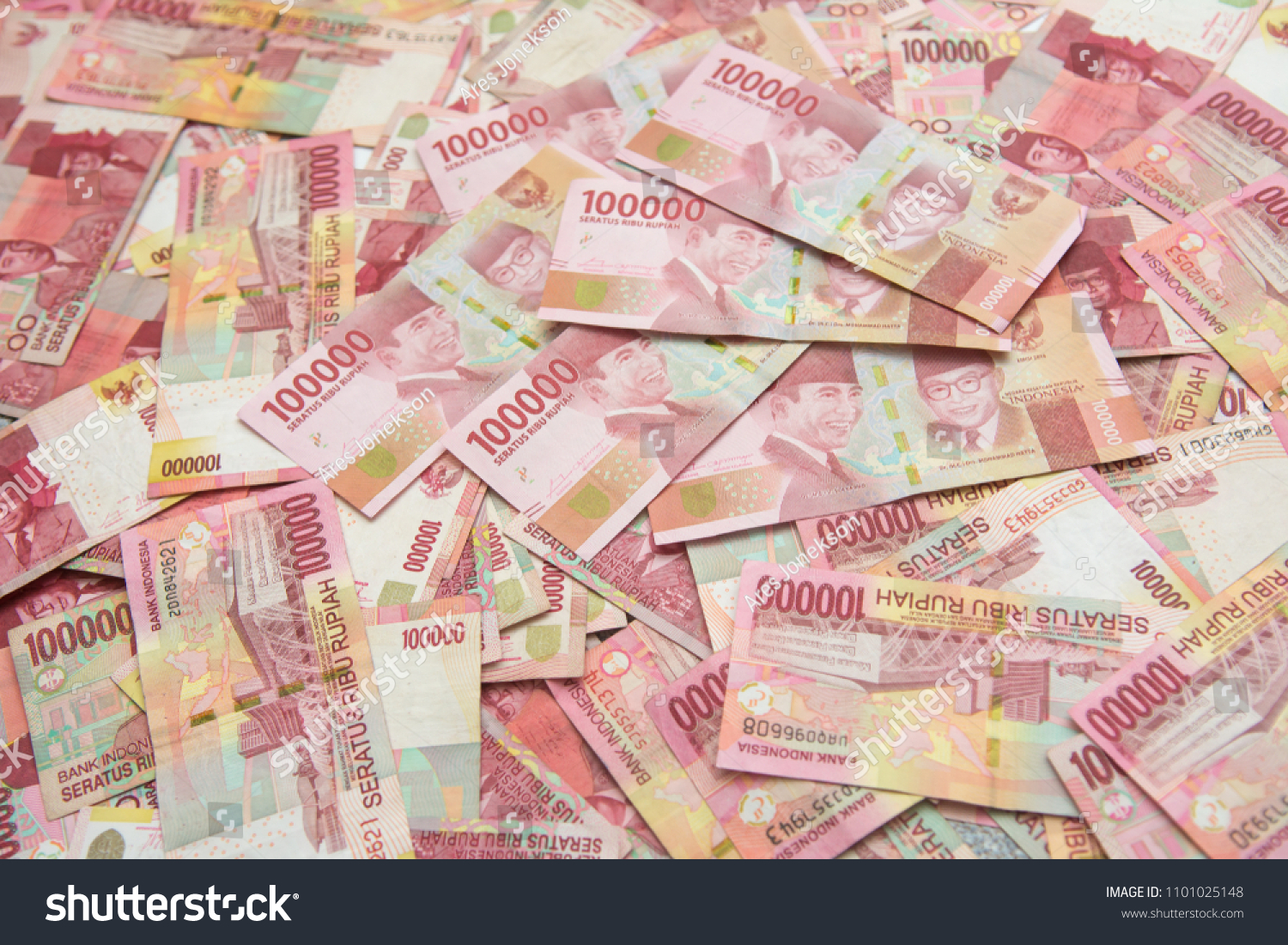Detail Gambar Uang 100 Juta Rupiah Nomer 26