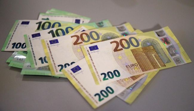 Detail Gambar Uang Euro Nomer 28