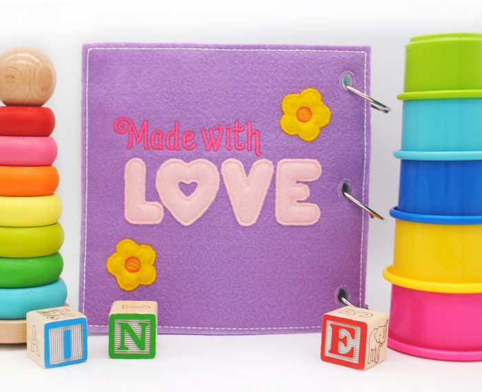 Detail Desain Busy Book Nomer 4