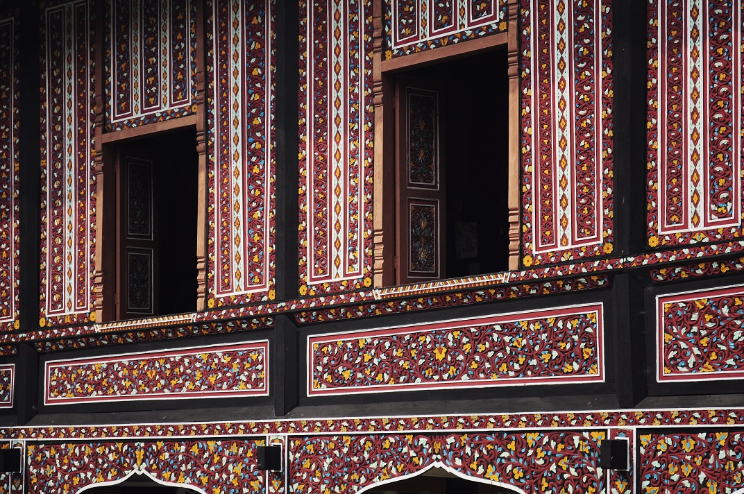 Detail Gambar Ukiran Rumah Gadang Nomer 6