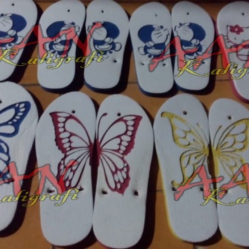 Detail Gambar Ukiran Sandal Swallow Nomer 17