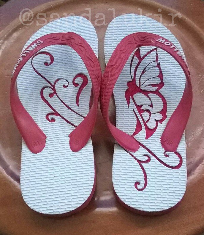 Detail Gambar Ukiran Sandal Swallow Nomer 10