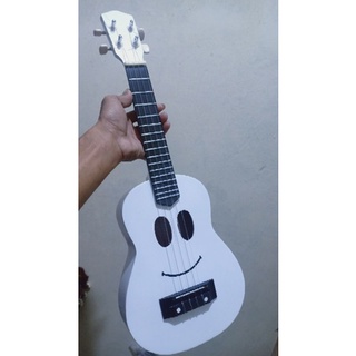 Detail Gambar Ukulele Senar 4 Nomer 50