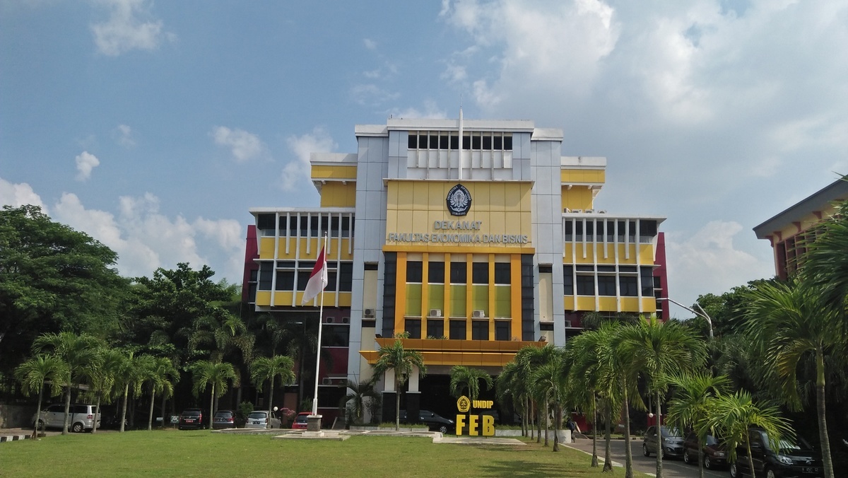 Gambar Universitas Diponegoro Semarang - KibrisPDR