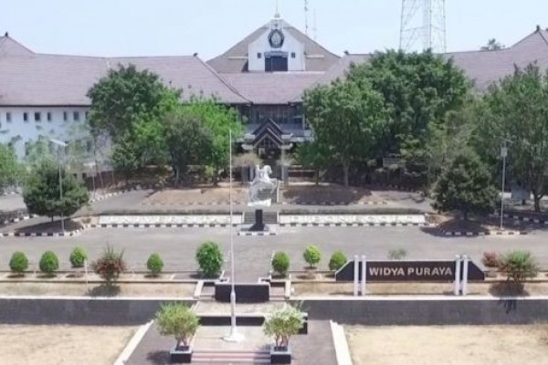 Detail Gambar Universitas Diponegoro Semarang Nomer 12