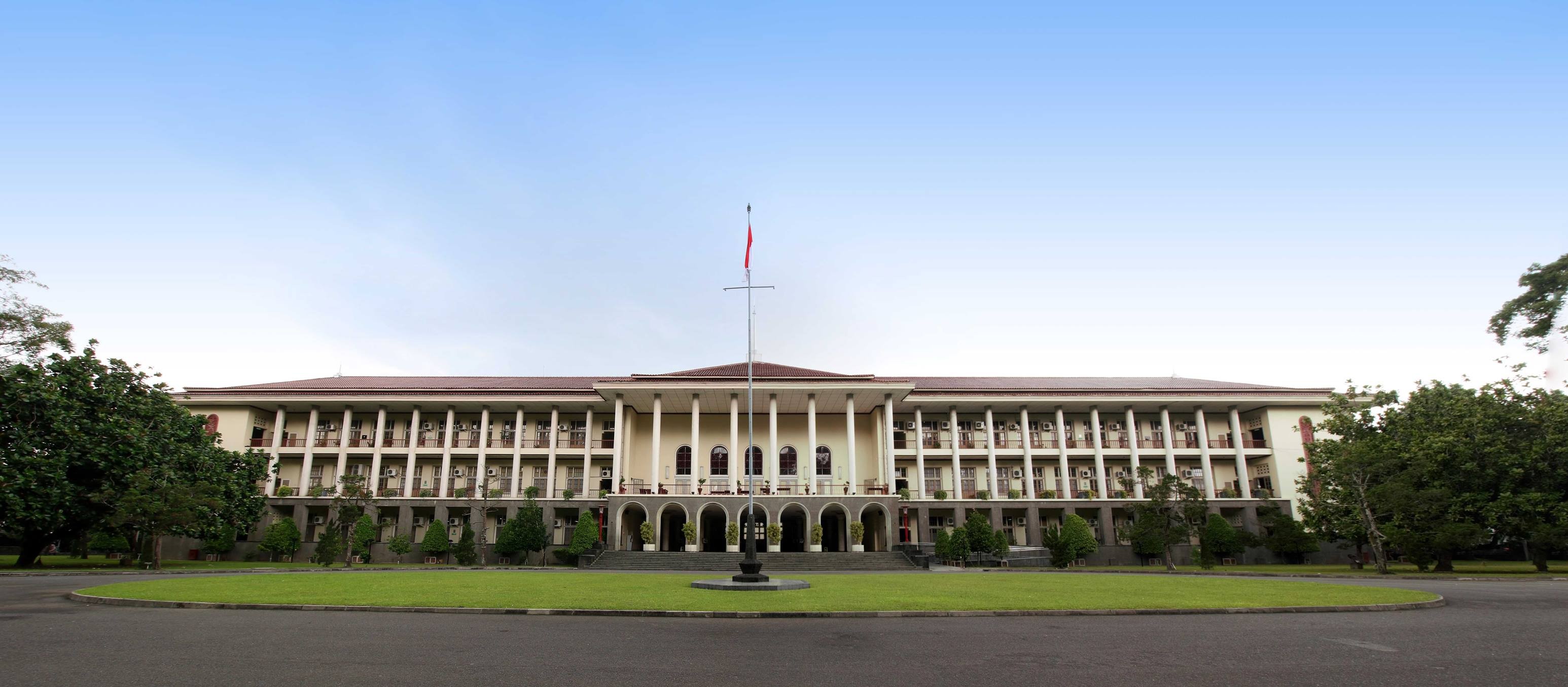 Detail Gambar Universitas Gadjah Mada Nomer 2