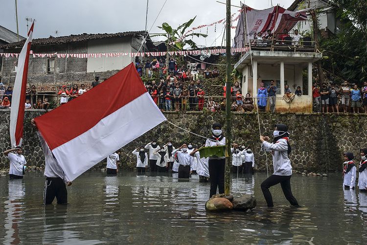 Detail Gambar Upacara Bendera Nomer 36