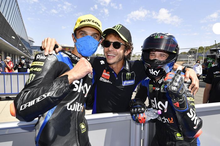 Detail Gambar Valentino Rossi Lucu Nomer 47