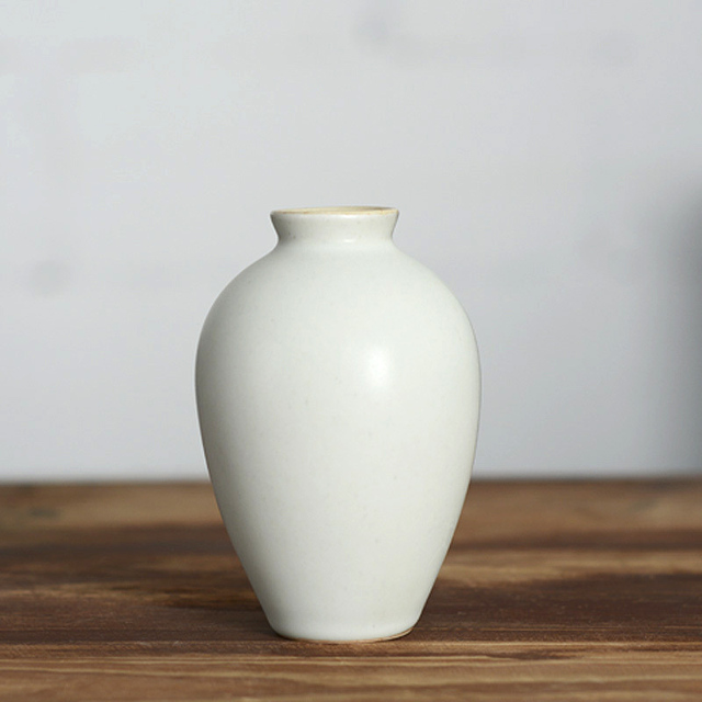 Detail Gambar Vas Hitam Putih Nomer 55