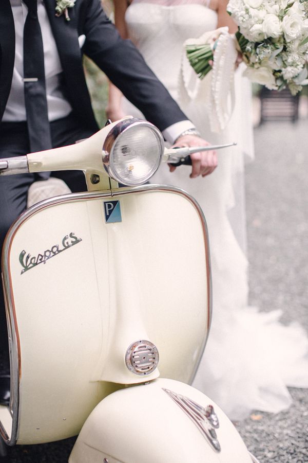 Detail Gambar Vespa Romantis Nomer 18