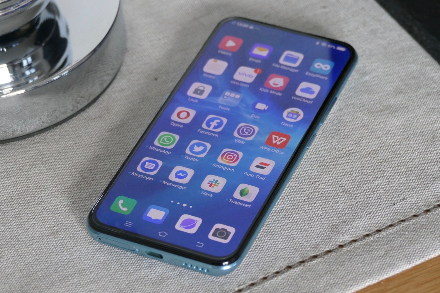 Detail Gambar Vivo V17 Pro Nomer 27