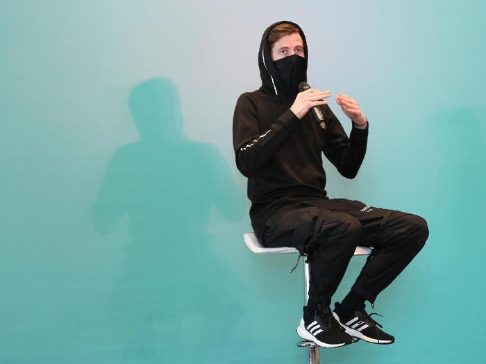 Detail Gambar Wajah Alan Walker Nomer 29