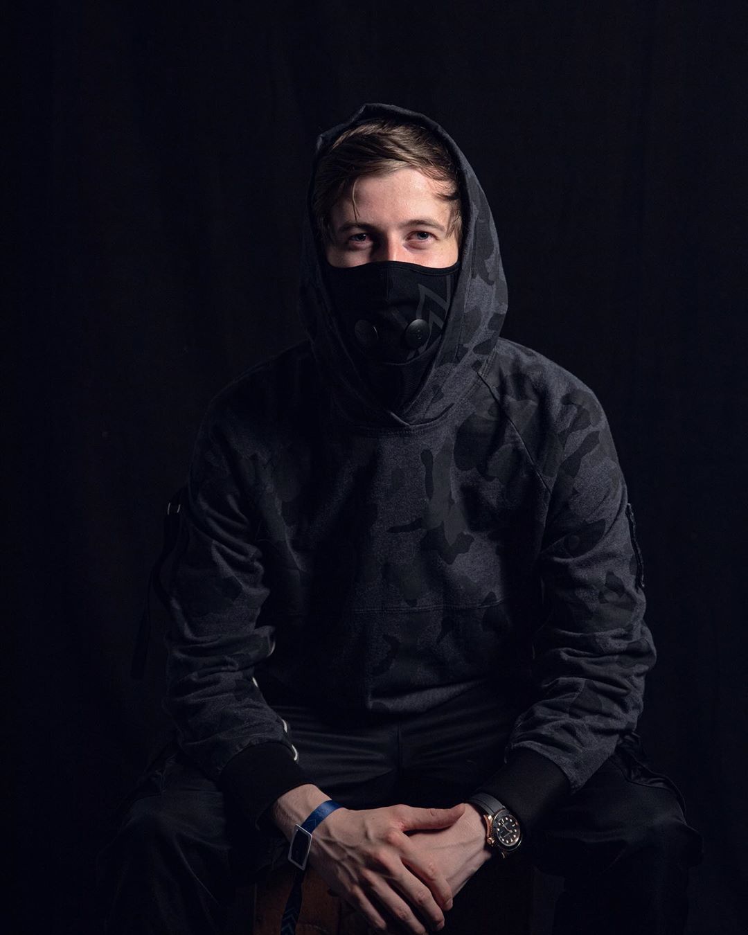 Detail Gambar Wajah Alan Walker Nomer 46