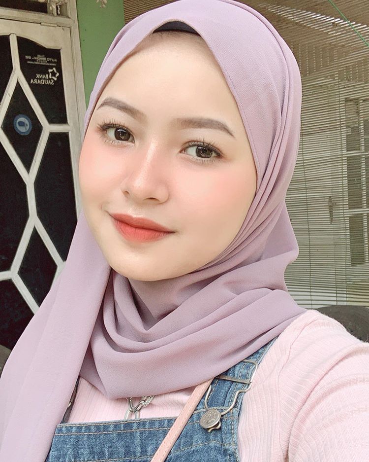 Detail Gambar Wajah Perempuan Cantik Berjilbab Nomer 22