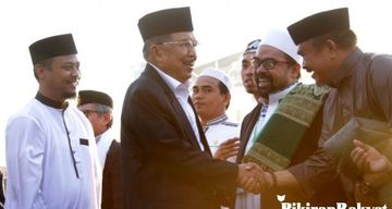 Detail Gambar Wakil Presiden Jusuf Kalla Nomer 38