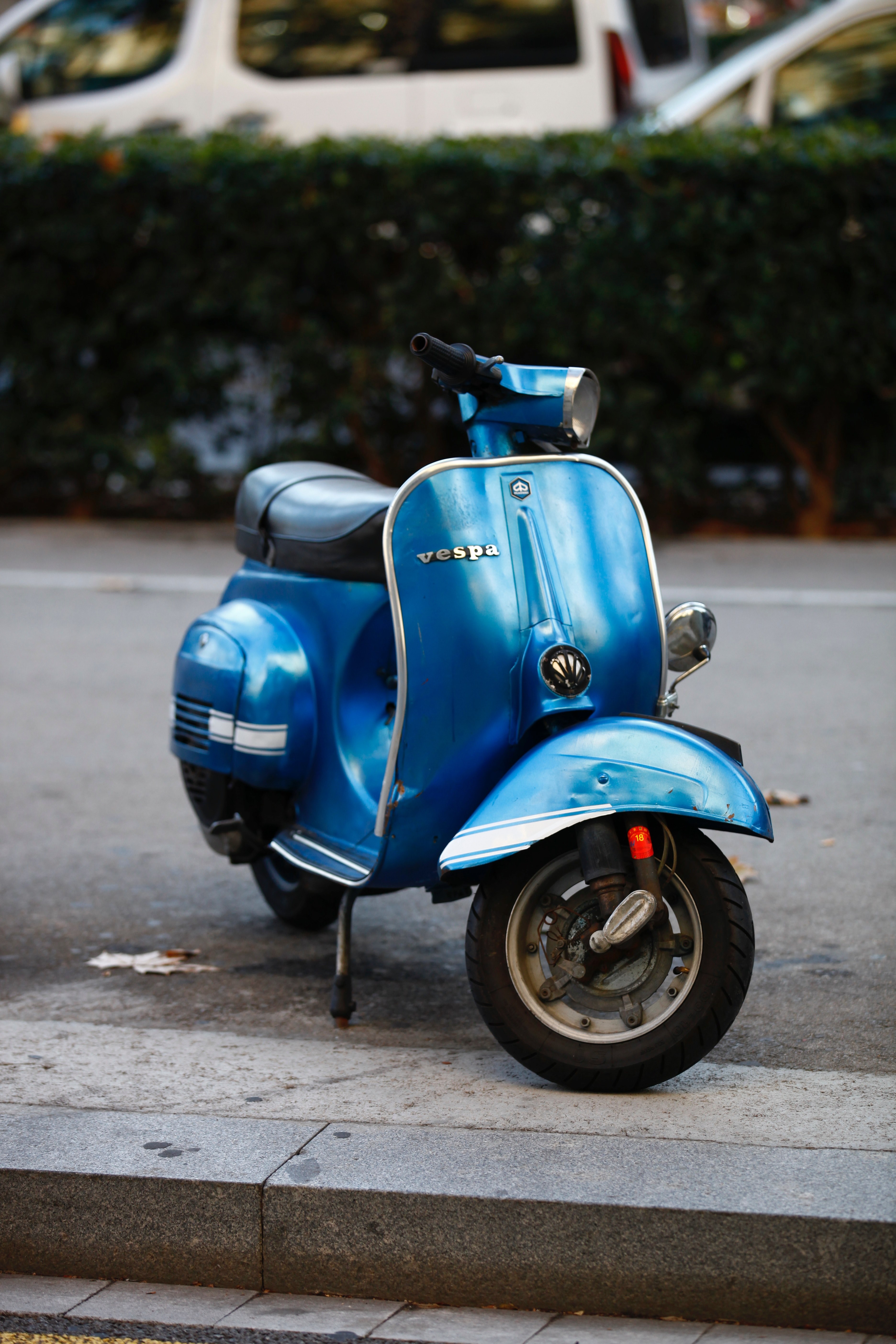 Detail Gambar Wallpaper Vespa Klasik Nomer 37