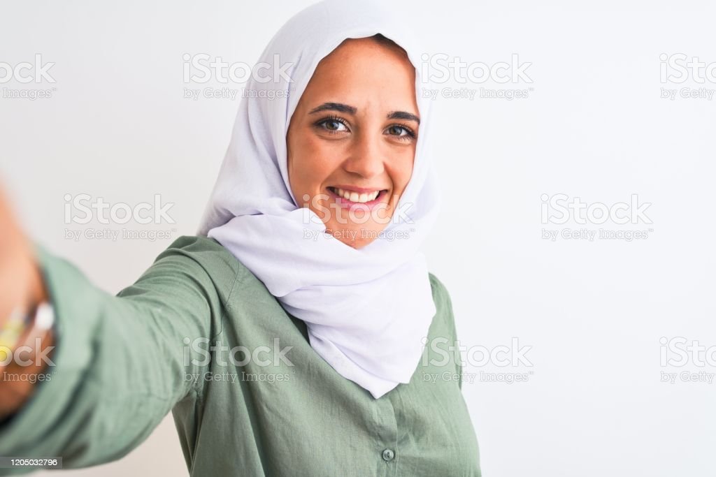 Detail Gambar Wanita Hijab Dari Belakang Nomer 42
