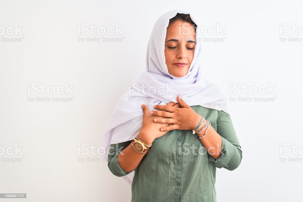 Detail Gambar Wanita Hijab Dari Belakang Nomer 53
