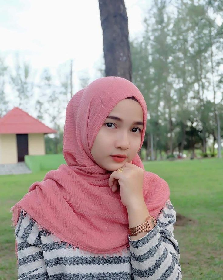 Detail Gambar Wanita Jilbab Nomer 25