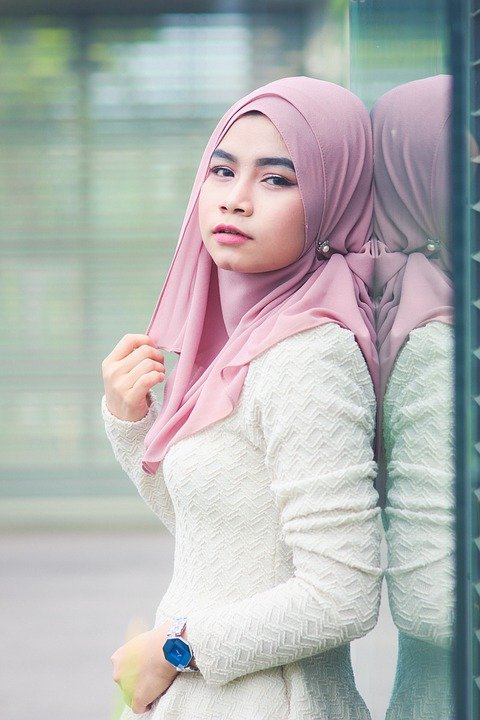 Detail Gambar Wanita Jilbab Nomer 30