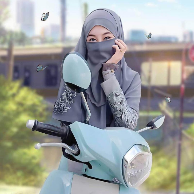 Detail Gambar Wanita Muslimah Bersedih Nomer 23