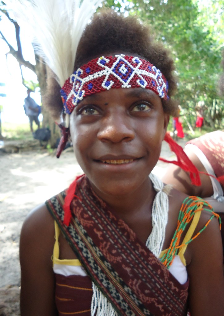 Detail Gambar Wanita Papua Nomer 9