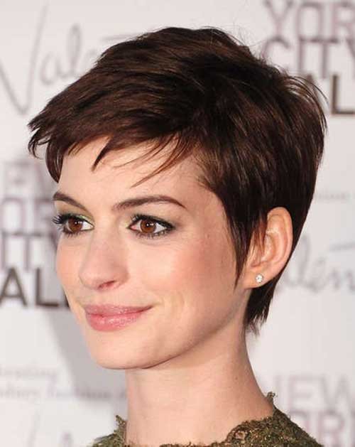 Detail Gambar Wanita Rambut Pendek Nomer 30