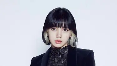 Detail Gambar Wanita Rambut Pendek Nomer 38