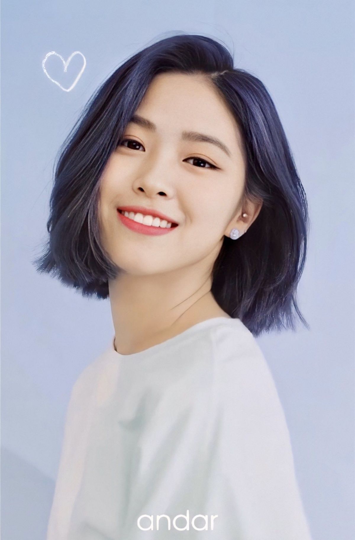 Detail Gambar Wanita Rambut Pendek Nomer 5