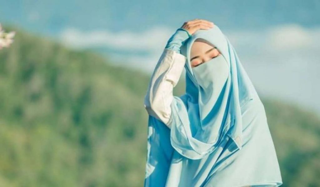 Detail Gambar Wanita Soleha Nomer 31