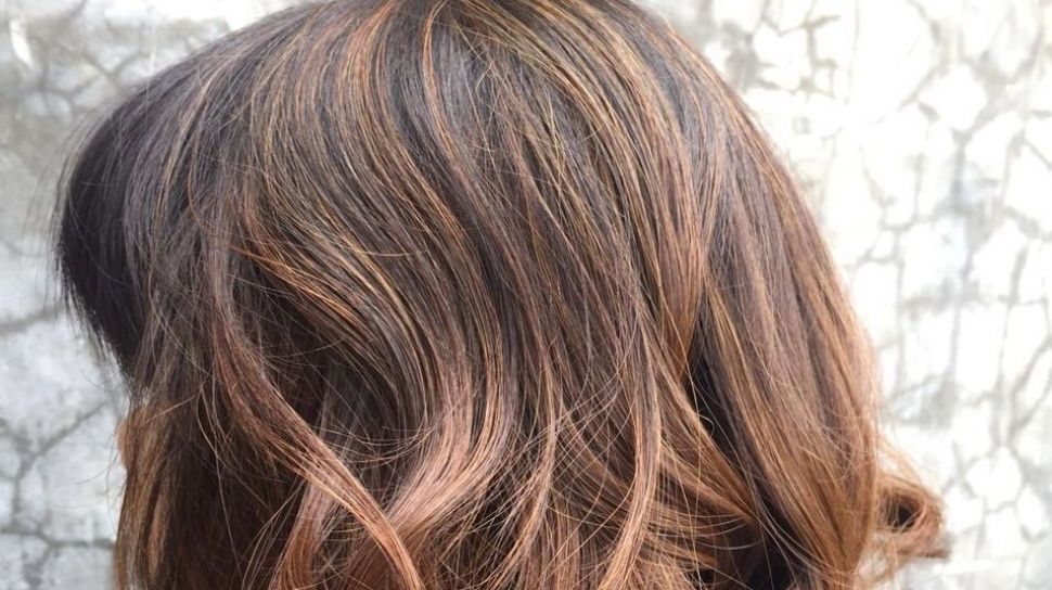 Detail Gambar Warna Rambut Bleanching Nomer 5