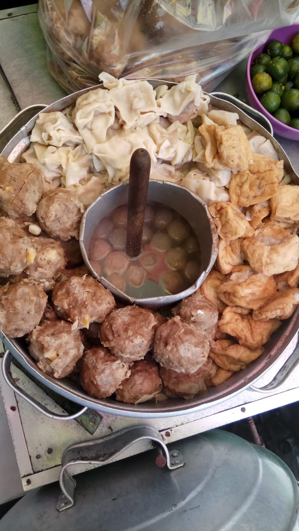 Detail Gambar Warung Bakso Yang Menarik Nomer 27