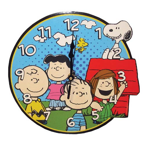 Detail Charlie Brown Clock Nomer 4