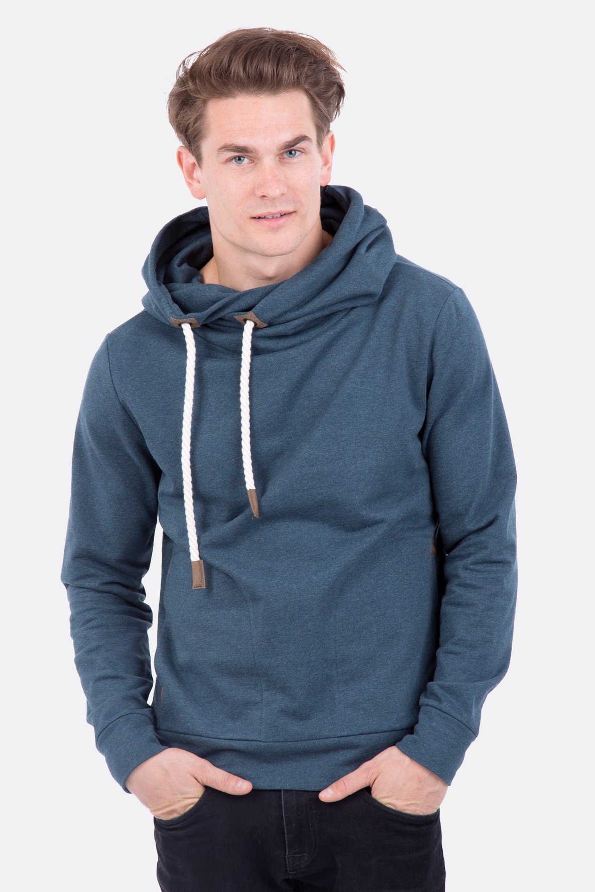 Detail Kapuzenpullover Mann Nomer 2