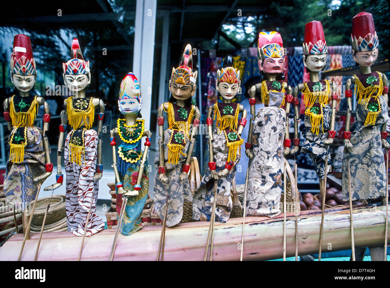 Detail Gambar Wayang Golek Pandawa Lima Nomer 51
