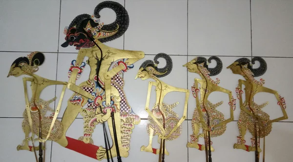 Detail Gambar Wayang Kulit Pandawa Nomer 14