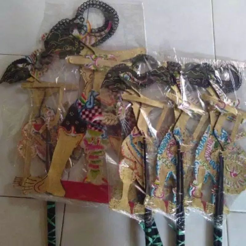 Detail Gambar Wayang Kulit Pandawa Nomer 38