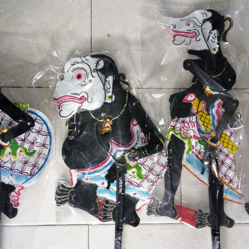 Detail Gambar Wayang Kulit Punakawan Nomer 56