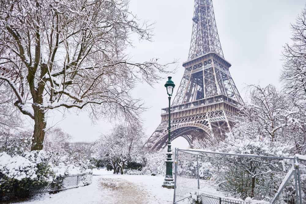 Gambar Winter Paris - KibrisPDR