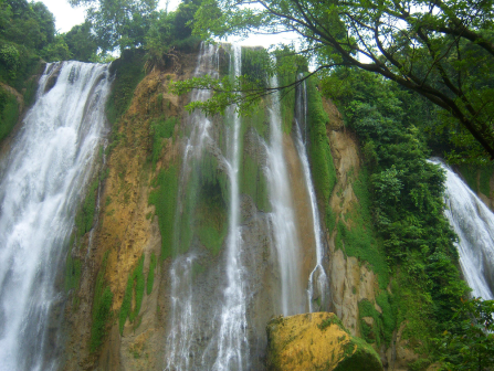 Detail Gambar Wisata Di Indonesia Gambar Wisata Air Terjun Di Indonesia Nomer 46