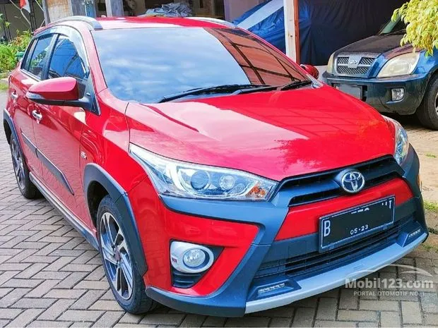 Detail Gambar Yaris Merah Nomer 53