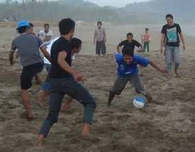 Detail Game Sepak Bola Pantai Nomer 22