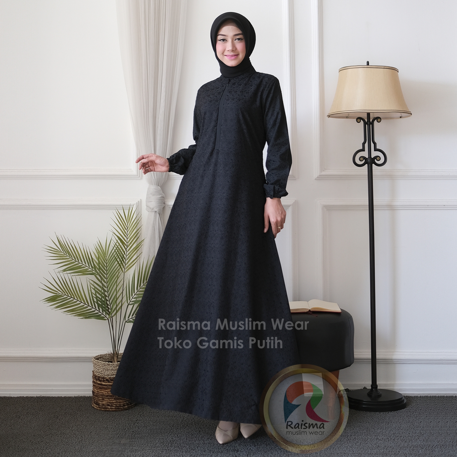 Detail Gamis Hitam Polos Elegan Nomer 12