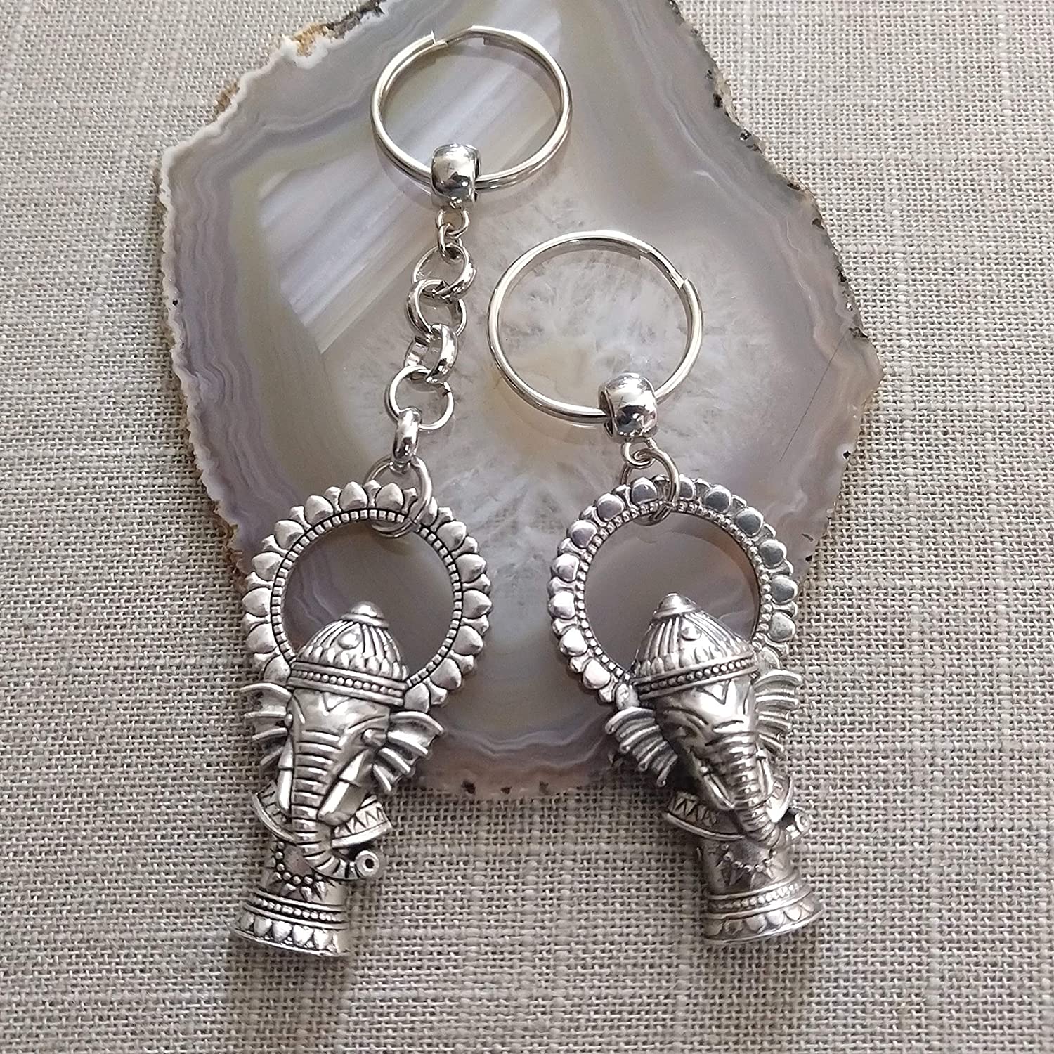 Detail Ganesh Keychain Nomer 2