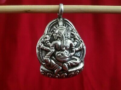 Detail Ganesh Locket Nomer 41